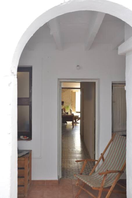 Traditional House Roses Bagian luar foto